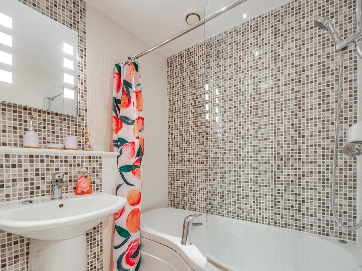 Pass The Keys Quiet 2-Bed Apartment On The Ground Floor Canterbury Eksteriør billede