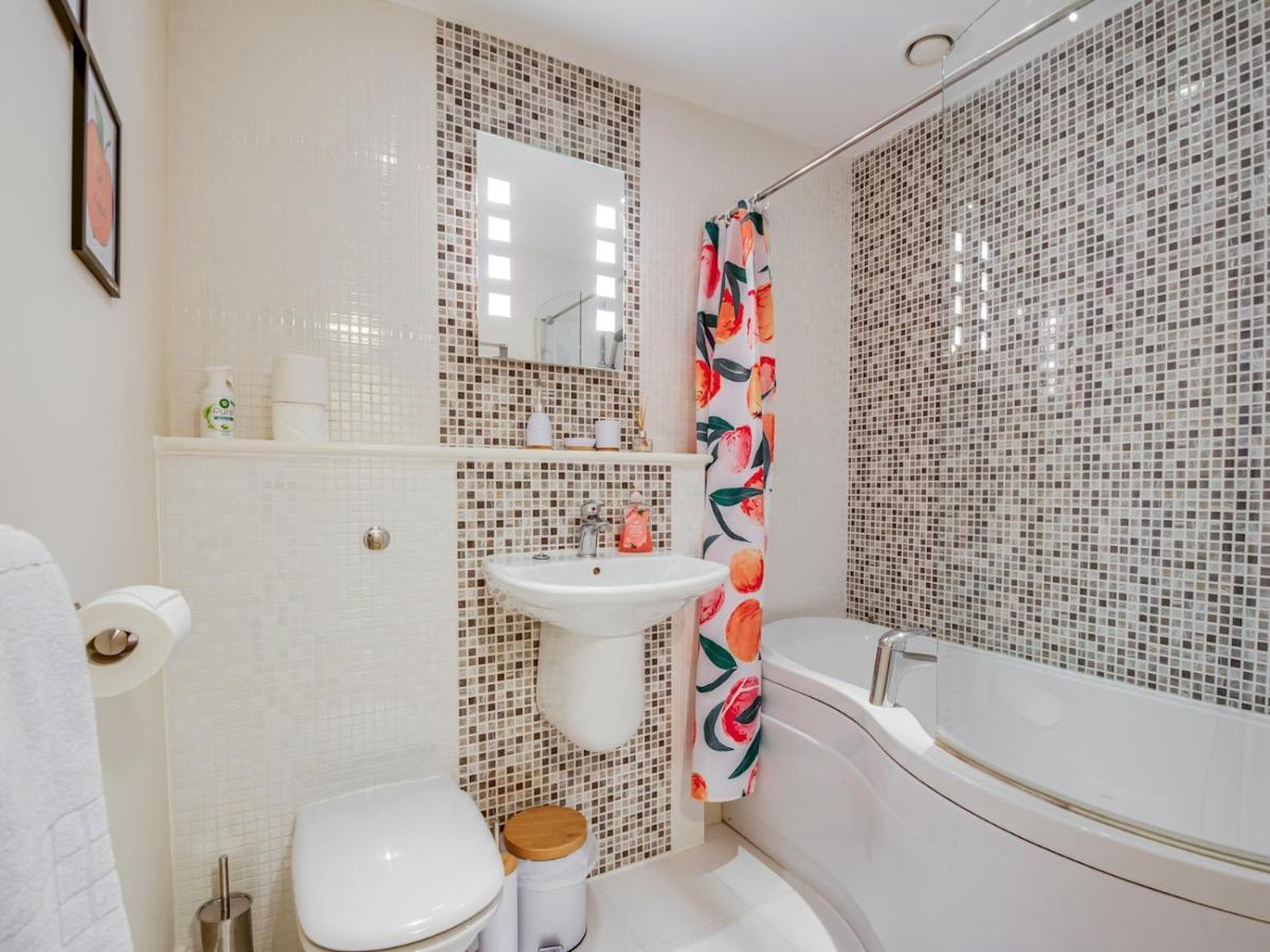 Pass The Keys Quiet 2-Bed Apartment On The Ground Floor Canterbury Eksteriør billede